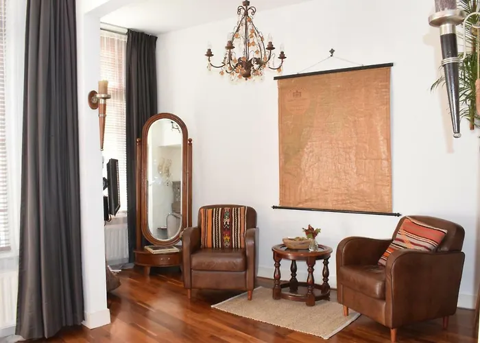 Op Ut Hoekie Bed & Breakfast *